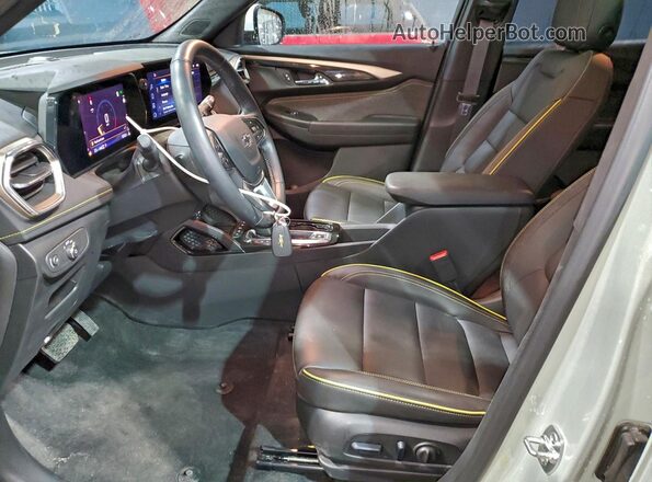 KL79MSSL7RB107091 2024 CHEVROLET TRAILBLAZER Green Front interior view