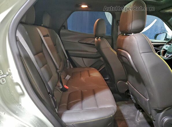 KL79MSSL7RB107091 2024 CHEVROLET TRAILBLAZER Green Rear interior view