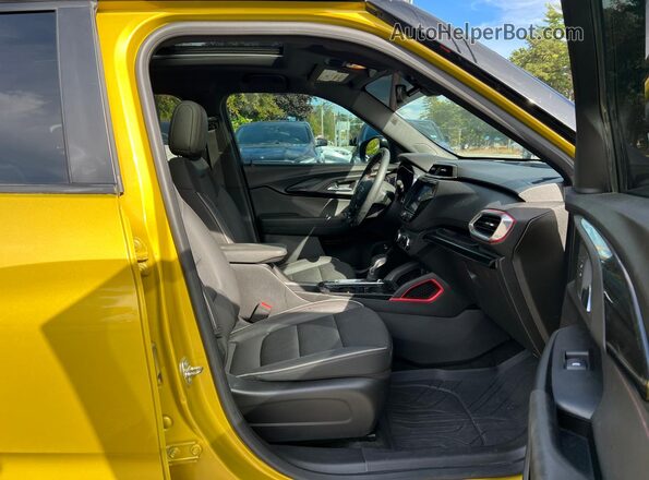 KL79MTSL9PB098171 2023 CHEVROLET TRAILBLAZER Yellow 