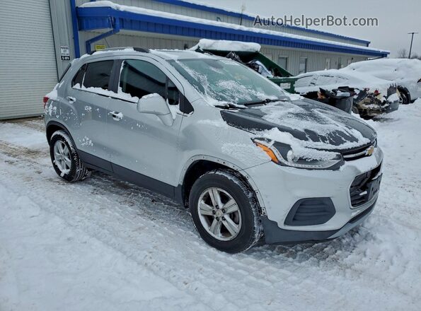 KL7CJLSB1JB564737 2018 CHEVROLET TRAX Silver 