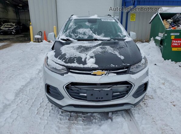 KL7CJLSB1JB564737 2018 CHEVROLET TRAX Silver 