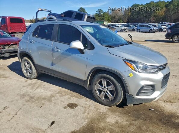 KL7CJLSB5MB311439 2021 CHEVROLET TRAX Silver Delantero derecho