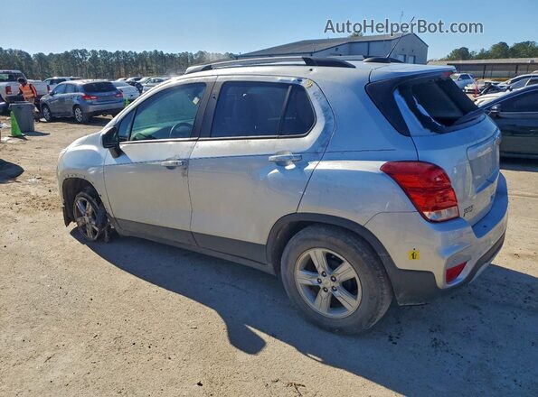 KL7CJLSB5MB311439 2021 CHEVROLET TRAX Silver Trasero izquierdo