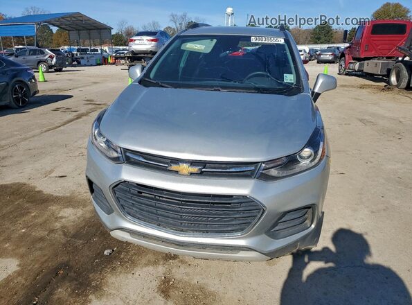 KL7CJLSB5MB311439 2021 CHEVROLET TRAX Silver Vista frontal