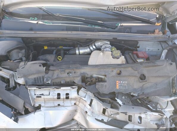 KL7CJLSM5NB564862 2022 CHEVROLET TRAX Silver Widok z tyłu