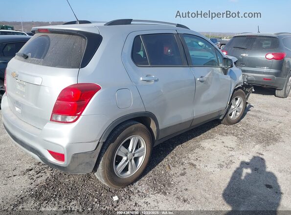 KL7CJLSM5NB564862 2022 CHEVROLET TRAX Silver Tył prawy