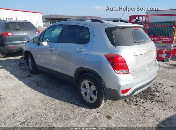 KL7CJLSM5NB564862 2022 CHEVROLET TRAX Silver Tył lewy