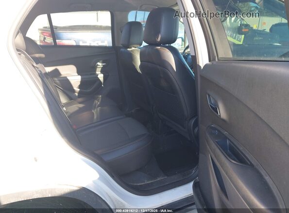 KL7CJPSBXMB331225 2021 CHEVROLET TRAX White Вид наклейки з VIN-кодом