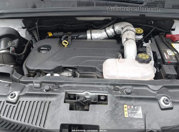 KL7CJPSM5NB533120 2022 CHEVROLET TRAX Белый Вид сзади
