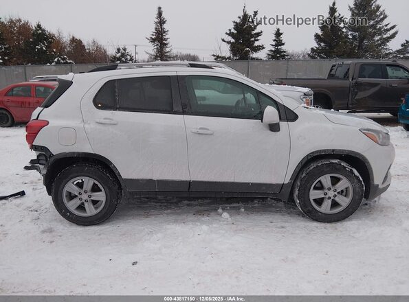 KL7CJPSM6NB522840 2022 CHEVROLET TRAX White სალონის 360-გრადუსიანი ხედი