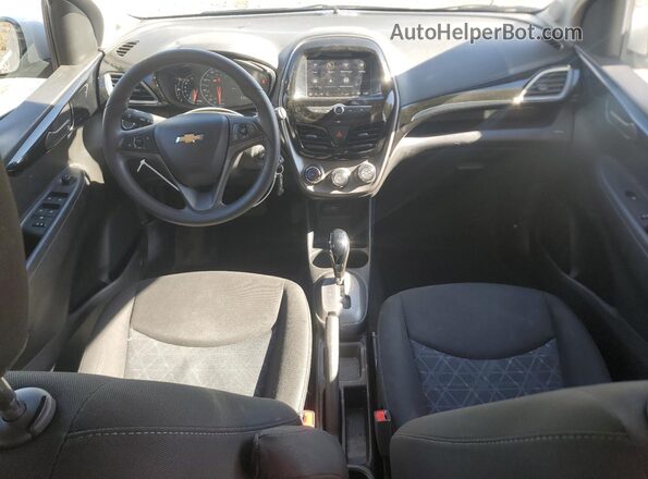 KL8CD6SA1MC724092 2021 CHEVROLET SPARK Белый Вид панели приборов