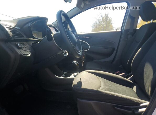KL8CD6SA1MC724092 2021 CHEVROLET SPARK Белый Вид салона спереди