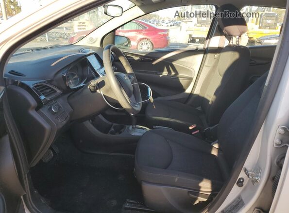 KL8CD6SA1MC749039 2021 CHEVROLET SPARK Cream წინა სალონის ხედი