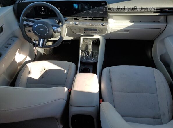 KM8HBCAB5RU070397 2024 HYUNDAI KONA Silver Vista del salpicadero
