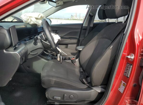KM8HC3AB0RU106123 2024 HYUNDAI KONA Maroon Widok wnętrza z przodu