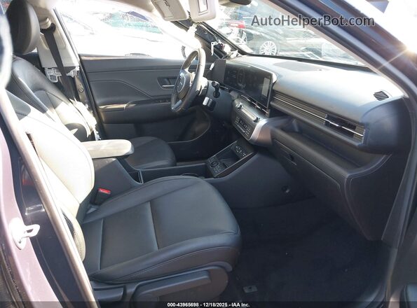 KM8HECA35RU156311 2024 HYUNDAI KONA Blue წინა სალონის ხედი