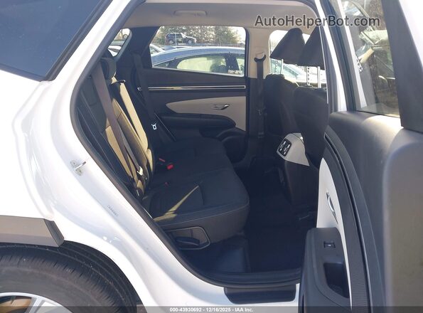 KM8JB3AE9NU032581 2022 HYUNDAI TUCSON White Widok naklejki z numerem VIN