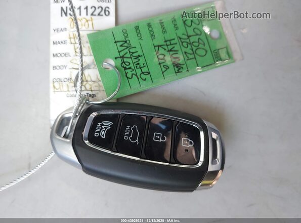 KM8K22AAXMU739733 2021 HYUNDAI KONA White 
