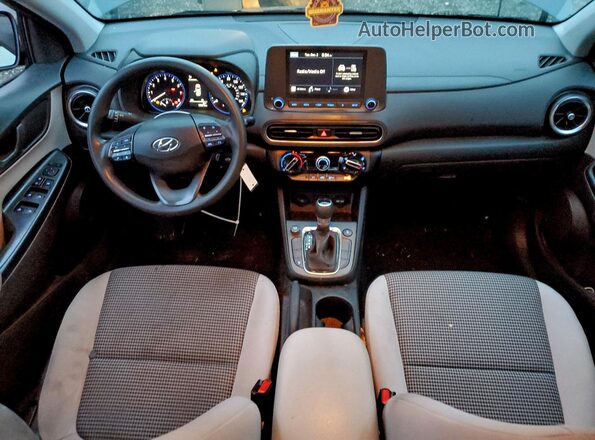 KM8K2CABXNU846846 2022 HYUNDAI KONA Gray Widok deski rozdzielczej