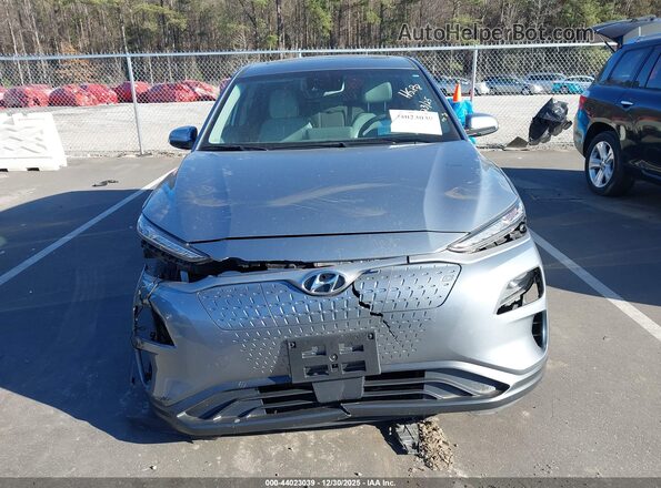 KM8K53AG6LU079111 2020 HYUNDAI KONA ELECTRIC Silver Widok wnętrza z tyłu