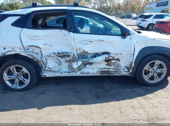 KM8K62AB2NU854017 2022 HYUNDAI KONA Белый Вид спереди
