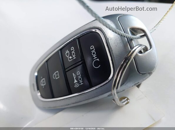 KM8KM4AE9NU080862 2022 HYUNDAI IONIQ 5 White წინა პანელის ხედი