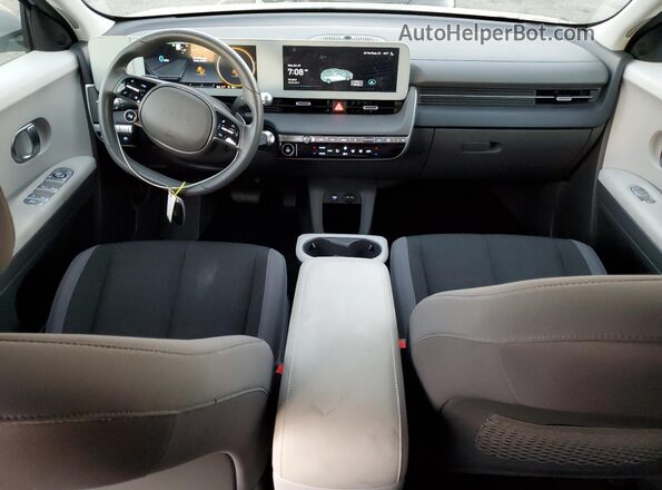 KM8KM4DB8RU341874 2024 HYUNDAI IONIQ Gray Widok deski rozdzielczej