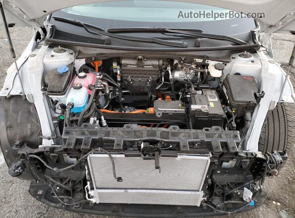 KM8KM4DB8RU341874 2024 HYUNDAI IONIQ Gray Widok komory silnika