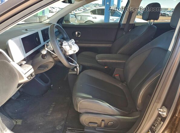 KM8KN4AE2PU182181 2023 HYUNDAI IONIQ Gray წინა სალონის ხედი