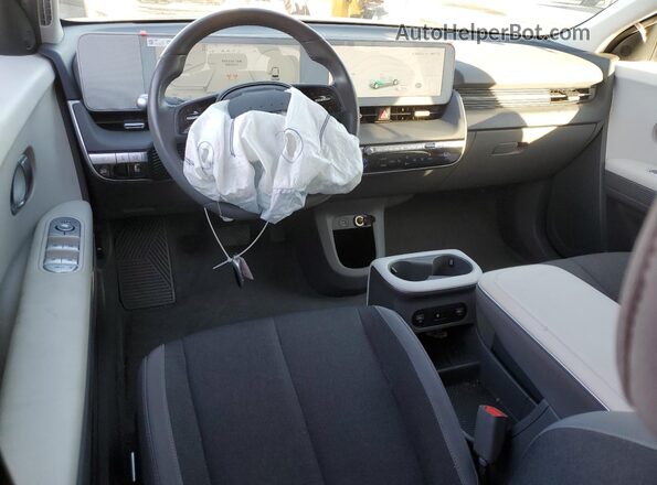 KM8KN4DEXRU291129 2024 HYUNDAI IONIQ Gray Vista del salpicadero