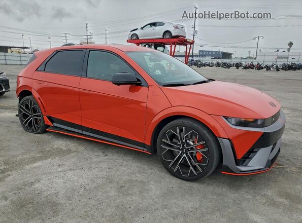KM8KNDA85SU004574 2025 HYUNDAI IONIQ Orange Передня права чверть