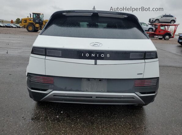 KM8KNDDF0RU294453 2024 HYUNDAI IONIQ White Rear view