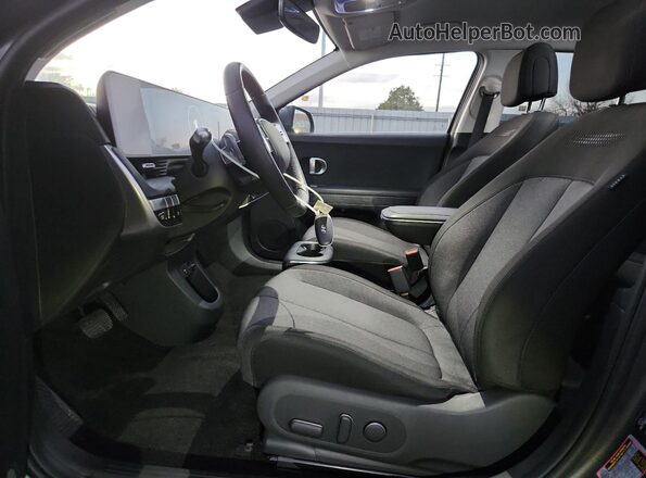 KM8KNDDF2RU255654 2024 HYUNDAI IONIQ Gray Widok wnętrza z przodu