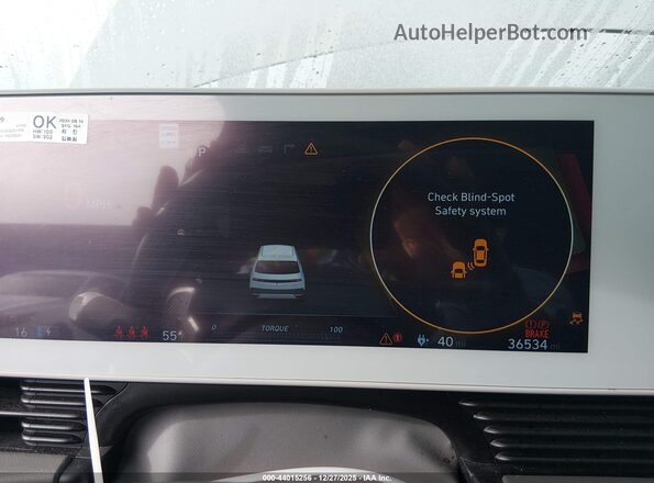 KM8KNDDF2RU331793 2024 HYUNDAI IONIQ 5 Gray Widok tylnych siedzeń