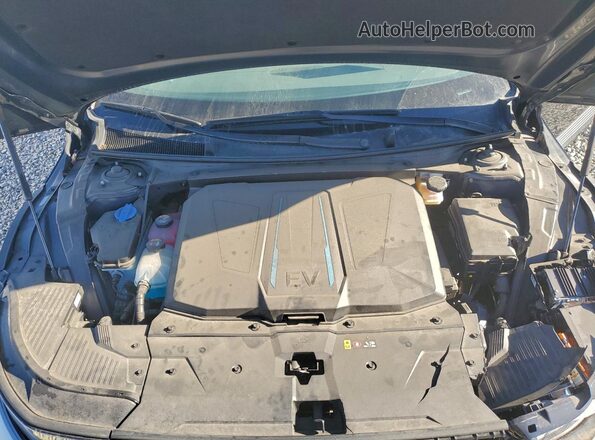KM8KNDDF3RU288744 2024 HYUNDAI IONIQ Black Widok komory silnika