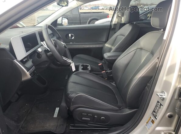 KM8KRDDF6RU249019 2024 HYUNDAI IONIQ Silver Widok wnętrza z przodu