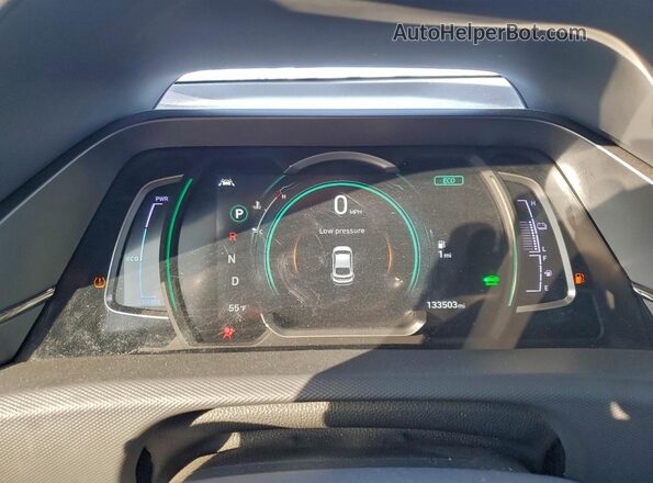 KMHC05LC9MU261069 2021 HYUNDAI IONIQ White ხელსაწყოთა პანელის ხედი