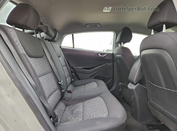 KMHC65LC0HU039766 2017 HYUNDAI IONIQ Белый 