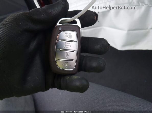 KMHC65LC0LU206992 2020 HYUNDAI IONIQ HYBRID Красный Вид панели приборов
