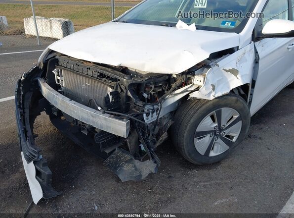 KMHC65LC1JU087220 2018 HYUNDAI IONIQ HYBRID White 