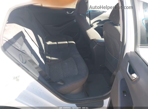 KMHC65LC4JU103863 2018 HYUNDAI IONIQ HYBRID White Widok naklejki z numerem VIN