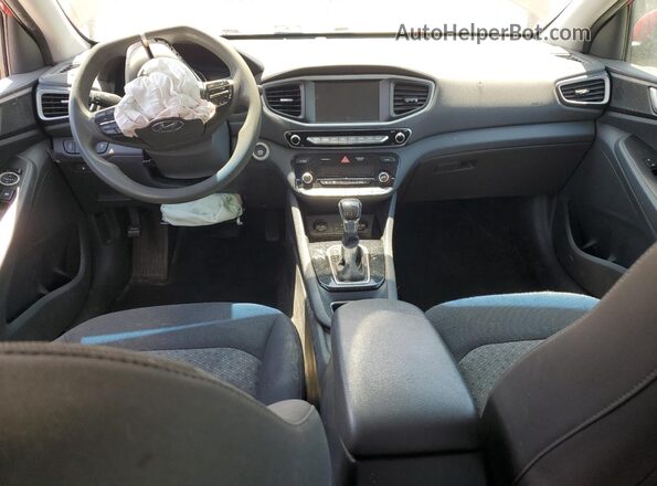 KMHC65LC4KU178595 2019 HYUNDAI IONIQ Бордовый Вид панели приборов