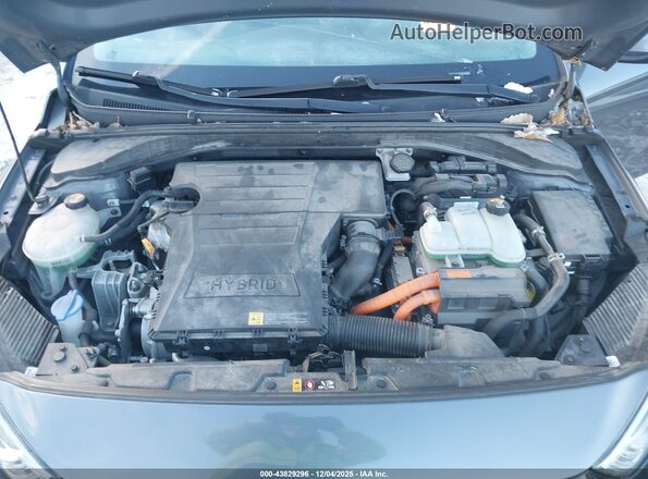KMHC65LC6HU056023 2017 HYUNDAI IONIQ HYBRID Gray Rear view