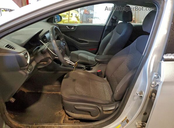 KMHC65LCXJU073039 2018 HYUNDAI IONIQ Silver 