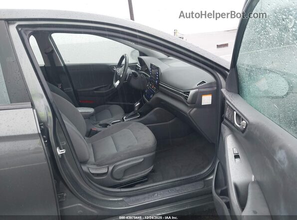 KMHC65LD9MU259359 2021 HYUNDAI IONIQ PLUG-IN HYBRID Black 