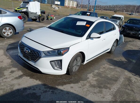 KMHC75LC2MU251057 2021 HYUNDAI IONIQ HYBRID Белый Передняя левая четверть