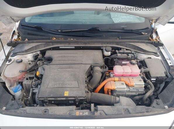 KMHC75LC8NU273484 2022 HYUNDAI IONIQ HYBRID White Вид ззаду