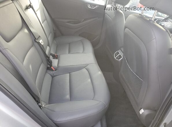 KMHC85LJ0LU062014 2020 HYUNDAI IONIQ Silver Հետևի նստատեղերի տեսք