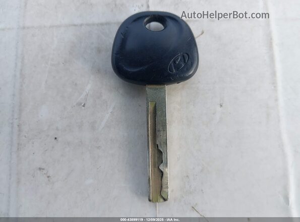 KMHCT5AE0GU240109 2016 HYUNDAI ACCENT Красный Вид панели приборов