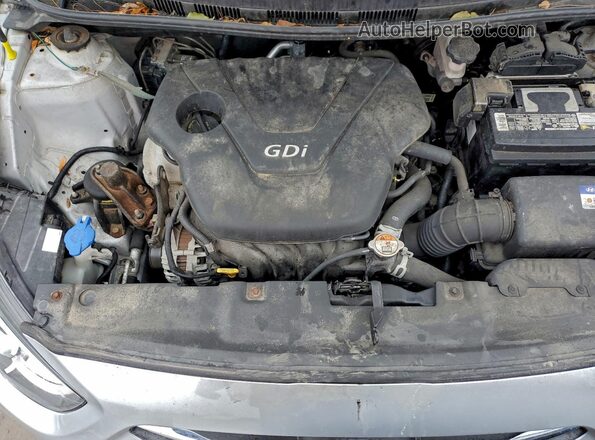 KMHCT5AE6GU242950 2016 HYUNDAI ACCENT Silver Widok wnętrza z tyłu